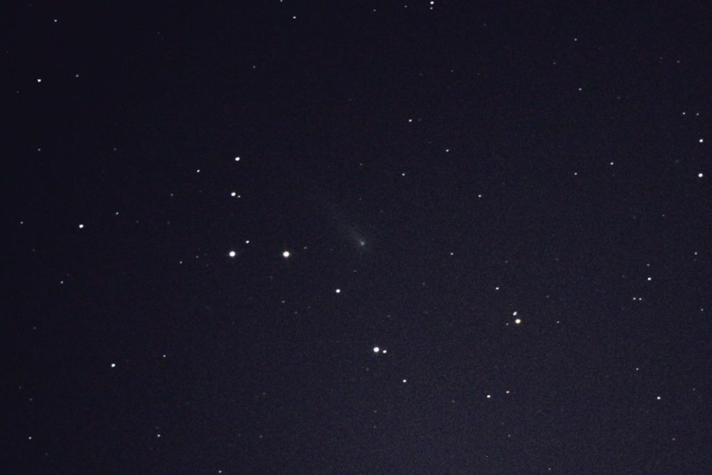 Comet ISON (C/2012 S1) October 27, 2013
5.1" reflector, 30 second exposure.
