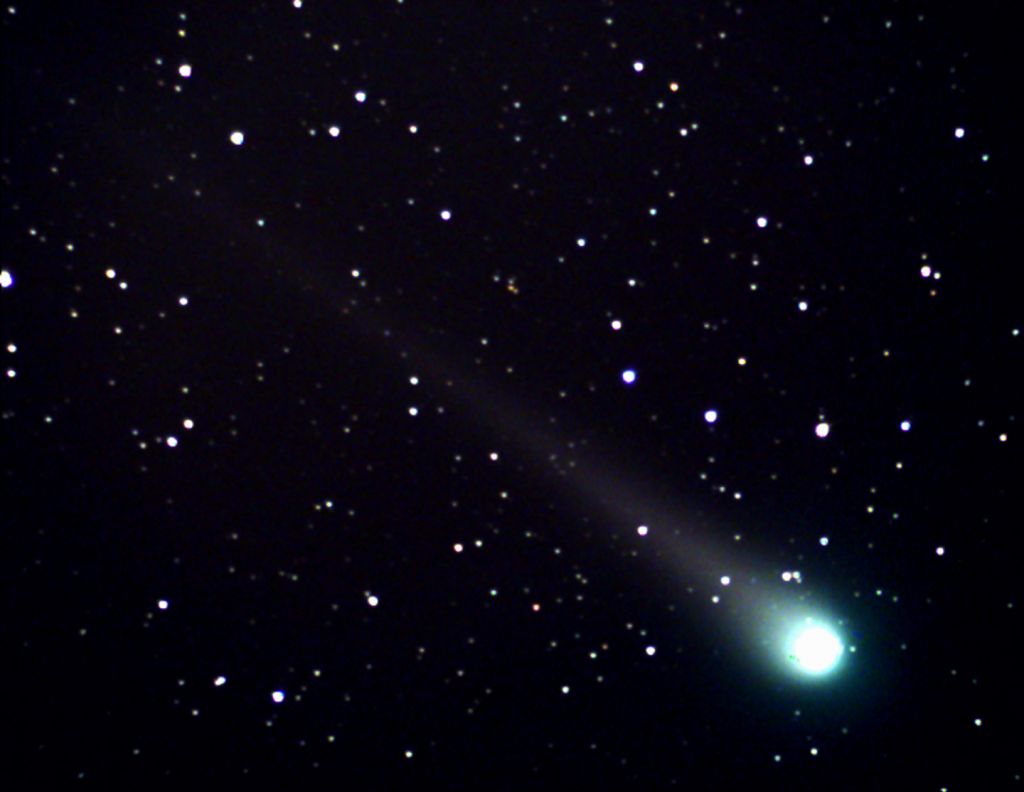Comet Lulin by Ray Maher 2/25/09
Stack of three 60 second exposures with 80mm f/5 refractor & -0.5 focal reducer, Orion StarShootII Camera.
